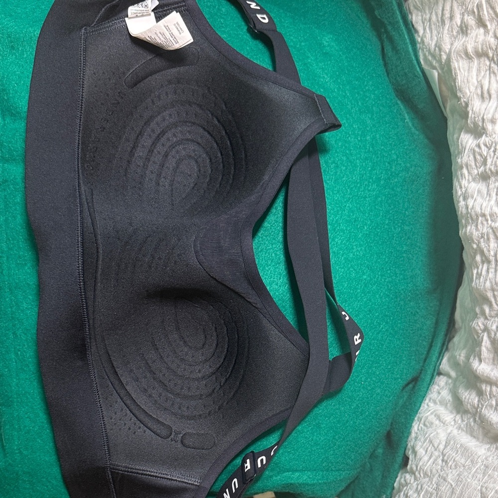 Under Armour Women's Black Sports Bra with Logo Straps - Picture 5 of 7